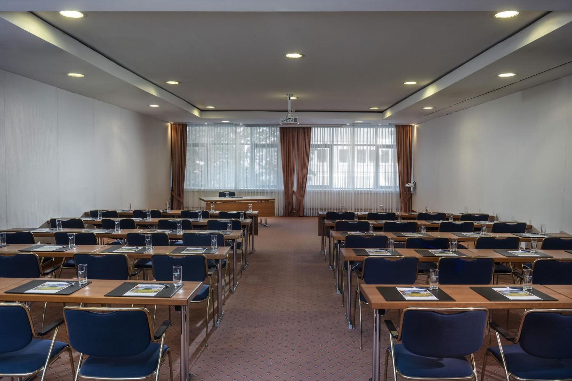 Maritim Hotel Magdeburg Ngoại thất bức ảnh