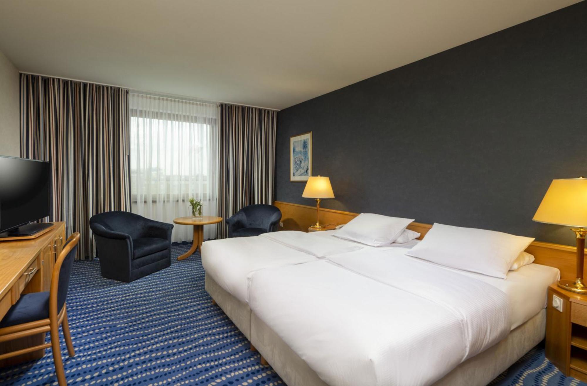 Maritim Hotel Magdeburg Ngoại thất bức ảnh