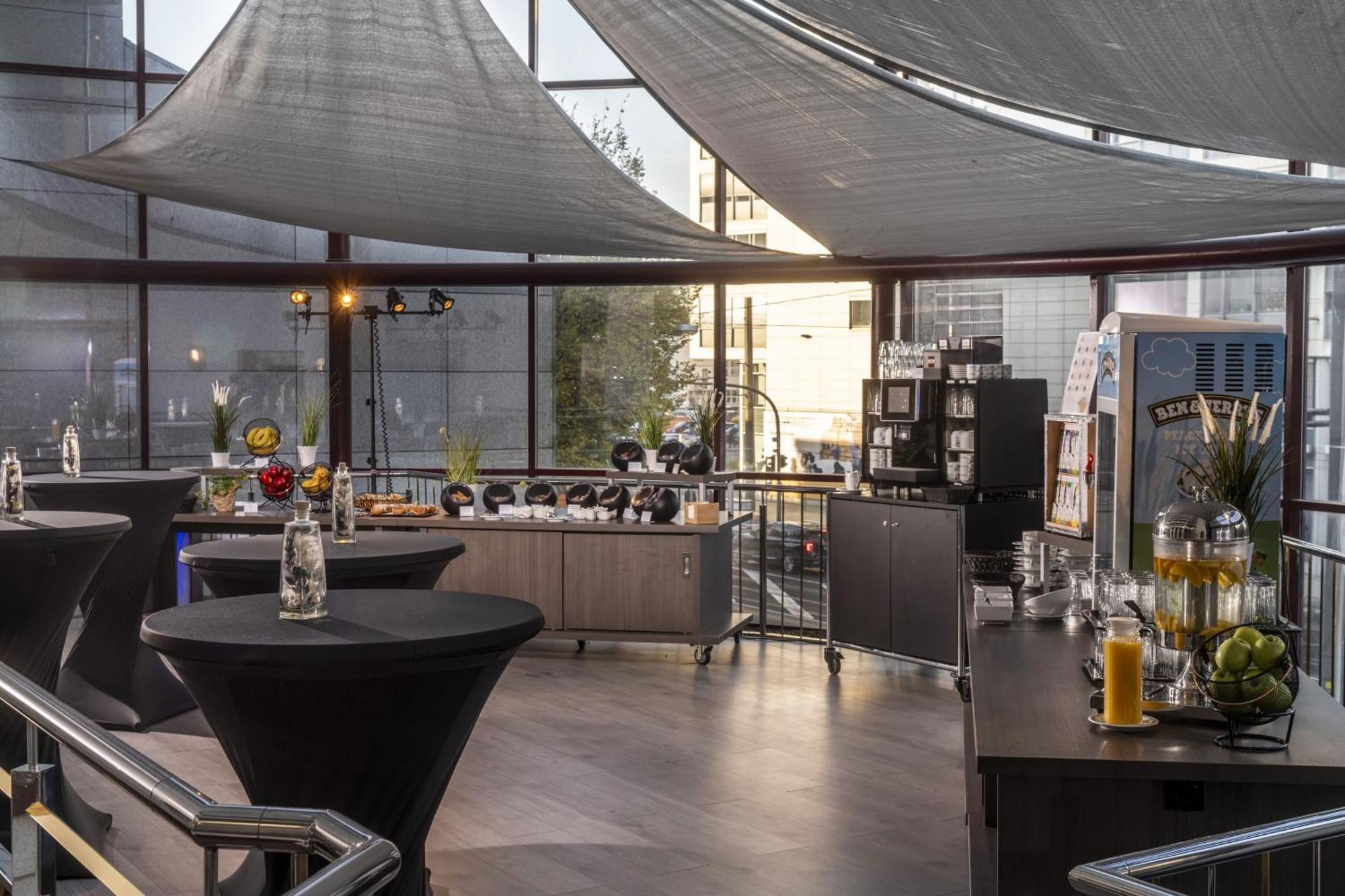 Maritim Hotel Magdeburg Ngoại thất bức ảnh